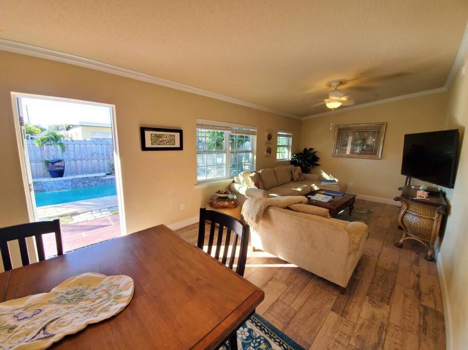 Bahamian Cottage - Heated Pool Walk To The Beach Cocoa Beach Exterior foto