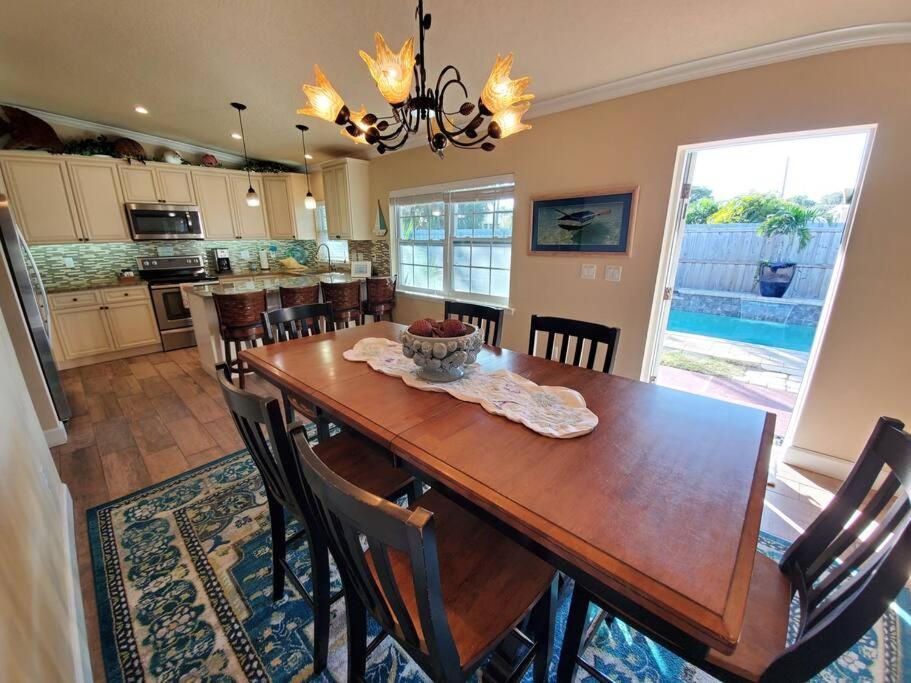 Bahamian Cottage - Heated Pool Walk To The Beach Cocoa Beach Exterior foto