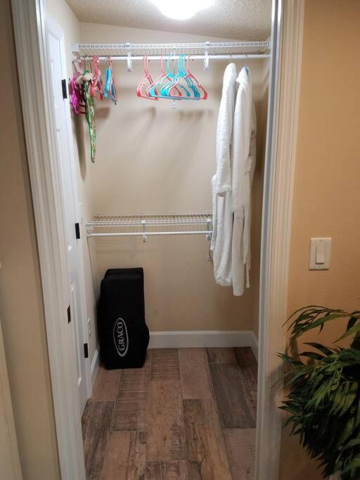 Bahamian Cottage - Heated Pool Walk To The Beach Cocoa Beach Exterior foto